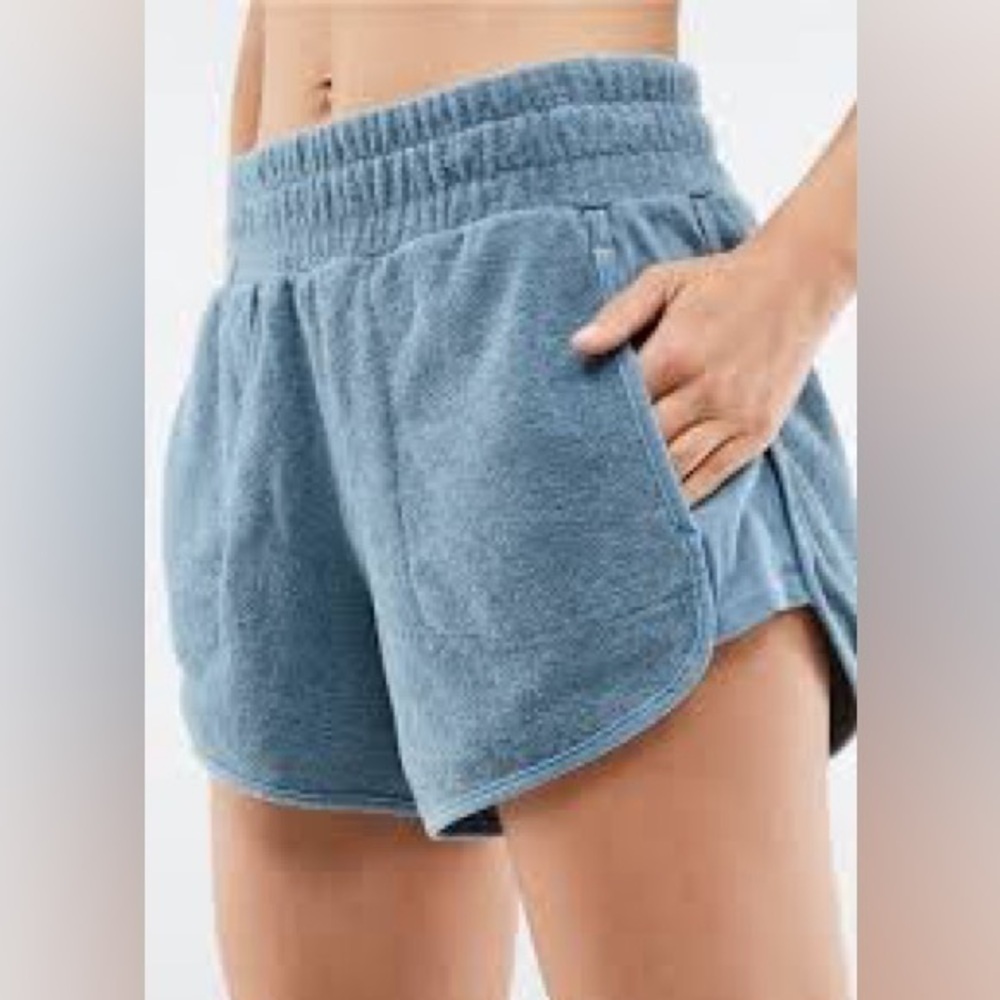 Fabletics || Eco Conscious Terry Sweatshorts (M) 🌞
